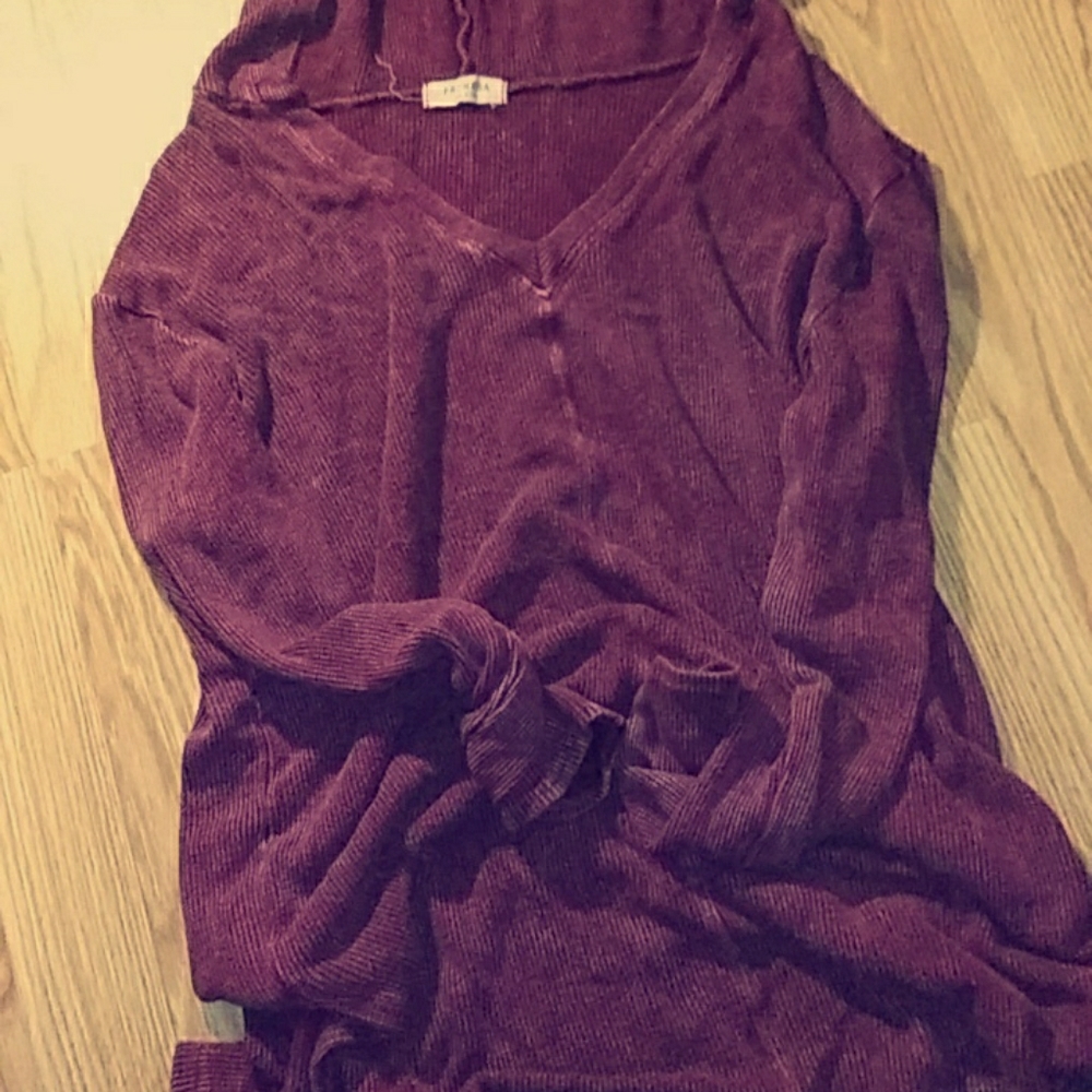 Maroon hooded shirt